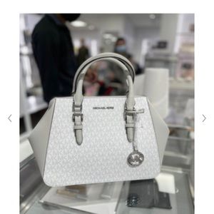 MICHAEL KORS KENLY LARGE NS GRAPHIC LOGO
TOTE(Negotiable)